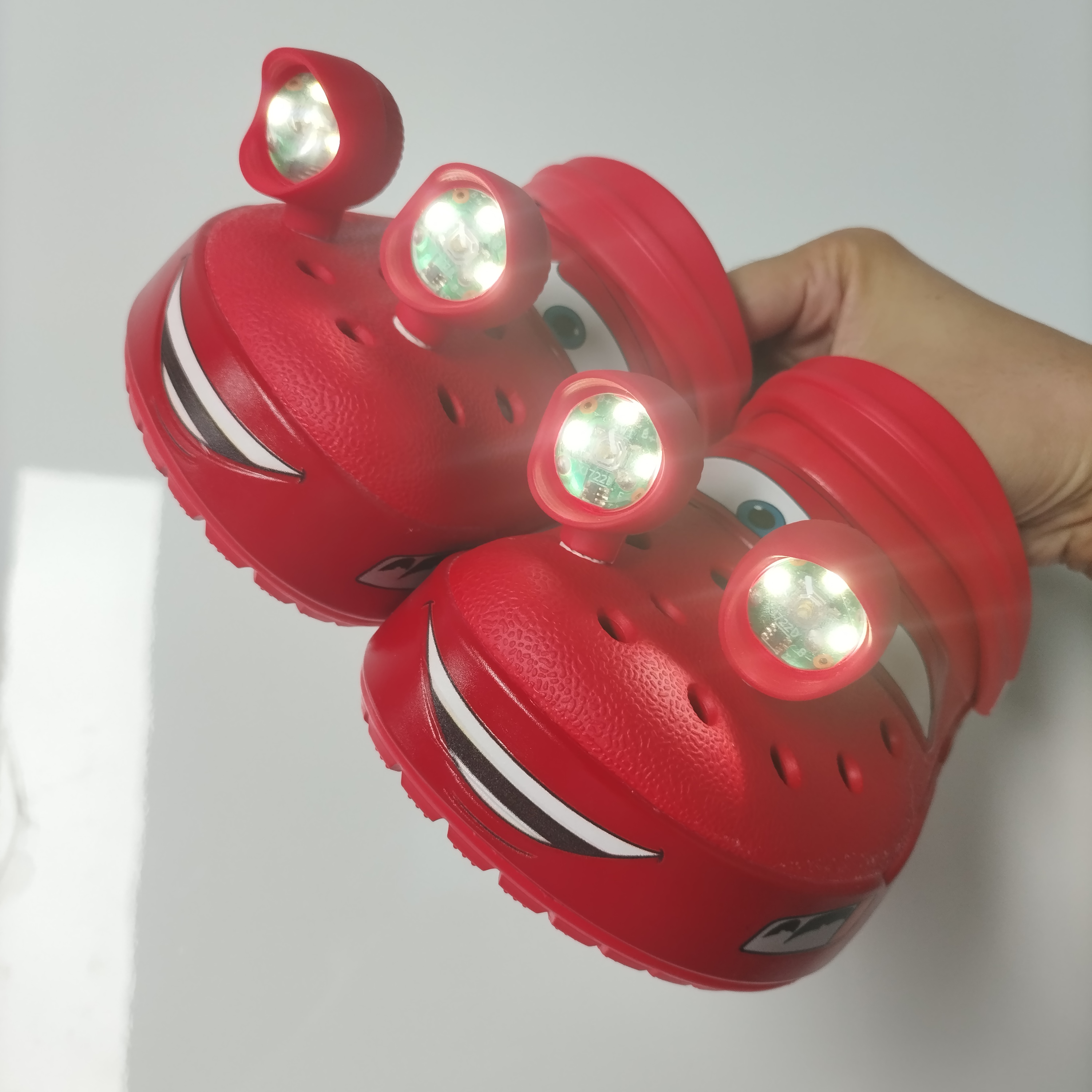 2026 Cartoon Slippers Waterpro - Outdoor Toys For Kids avis et prix