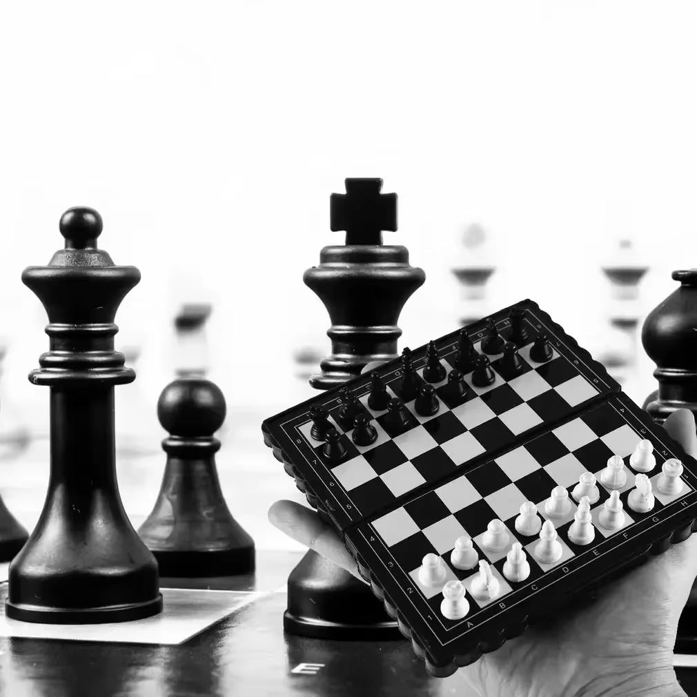 1Pc Mini Magnetic  Chess Set   - Outdoor Toys For Kids avis et prix