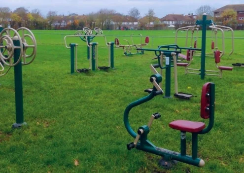MCG  Training Community Square - Kids Outdoor Gym Equipment avis et prix