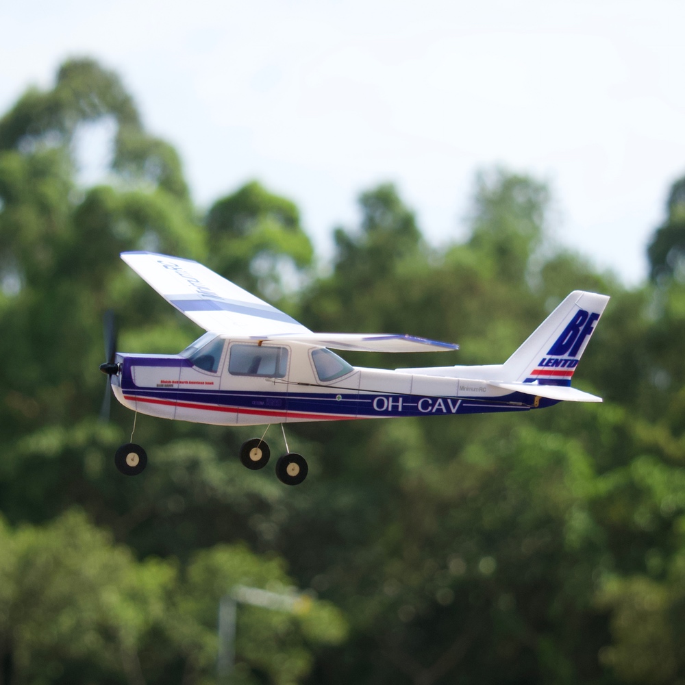 MinimumRC Plane Kit Blue Cessn - Outdoor Toys For Kids avis et prix